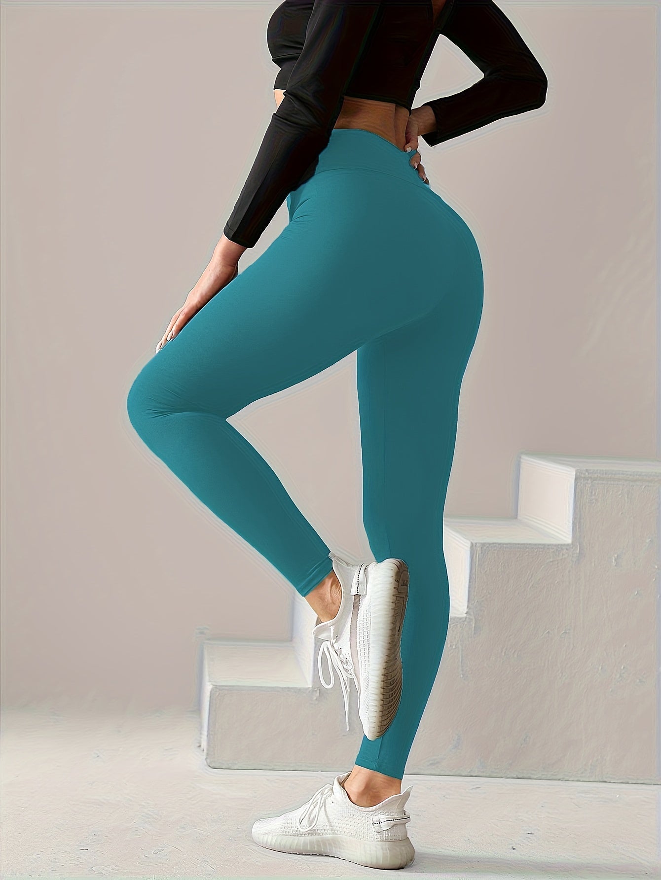 High-Waist Seamless Yoga Leggings – Slim Fit Stretch Activewear for Women